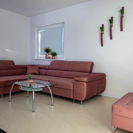 Nowy Apartament Z Duzym Tarasem I Parkingiem Świnoujście  Eksteriør billede